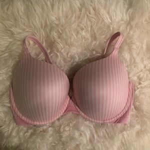 Victoria’s Secret Bombshell